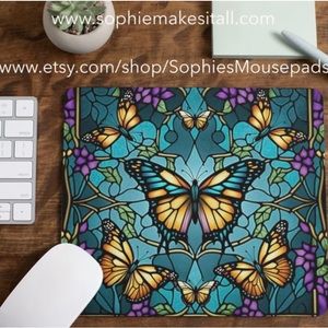 Custom made mouse pad